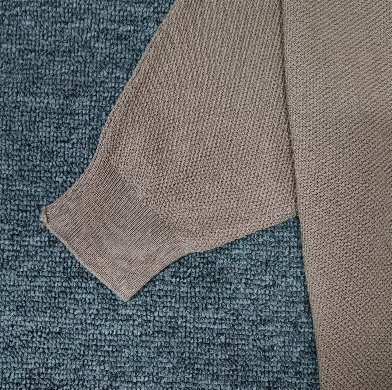 MILA - Chique gouden effen kleur trui