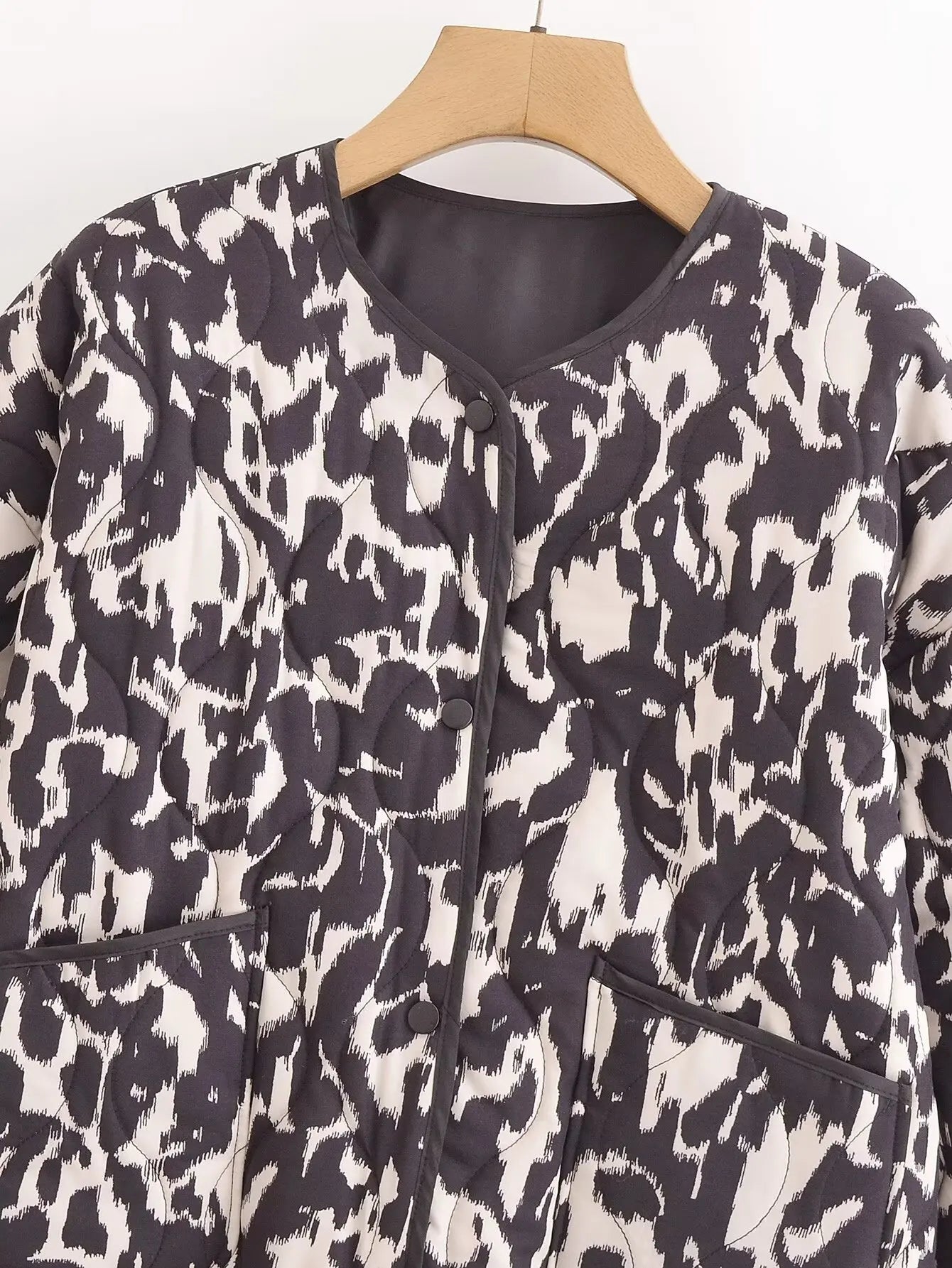 Amani - Trendy Quilted Jacket met dierenprint voor dames