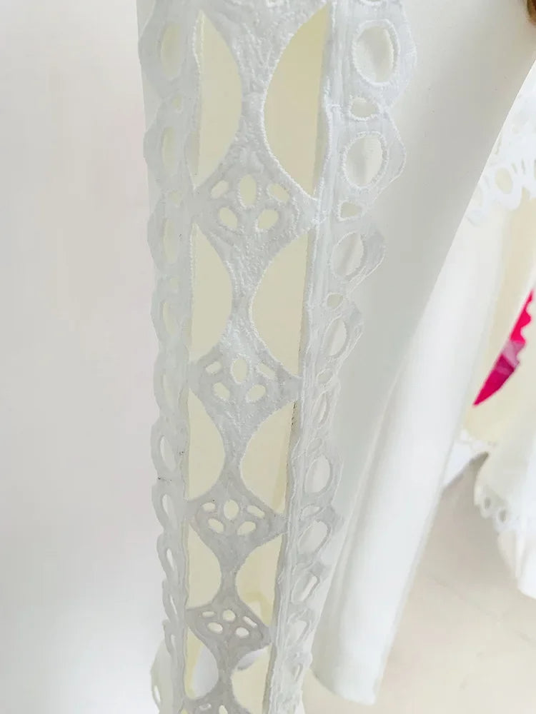 Giada - Elegant vrouwen pak met opengewerkte kanten trompetmouwen blouse en broek