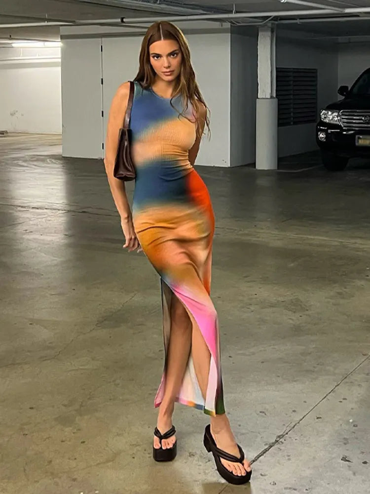 Beatrix - Dames Midi Jurk met Tie Dye Print en Ribbels - Bodycon Stijl met Zijsplit