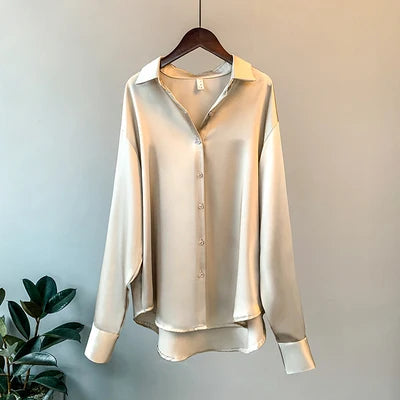 Nicole - Koreaanse Dames Blouse met Lange Mouwen: Satijnen Stof, Enkele Breasted Sluiting, Effen Patroon