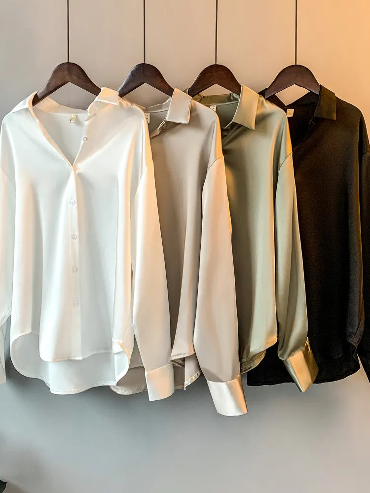 Nicole - Koreaanse Dames Blouse met Lange Mouwen: Satijnen Stof, Enkele Breasted Sluiting, Effen Patroon