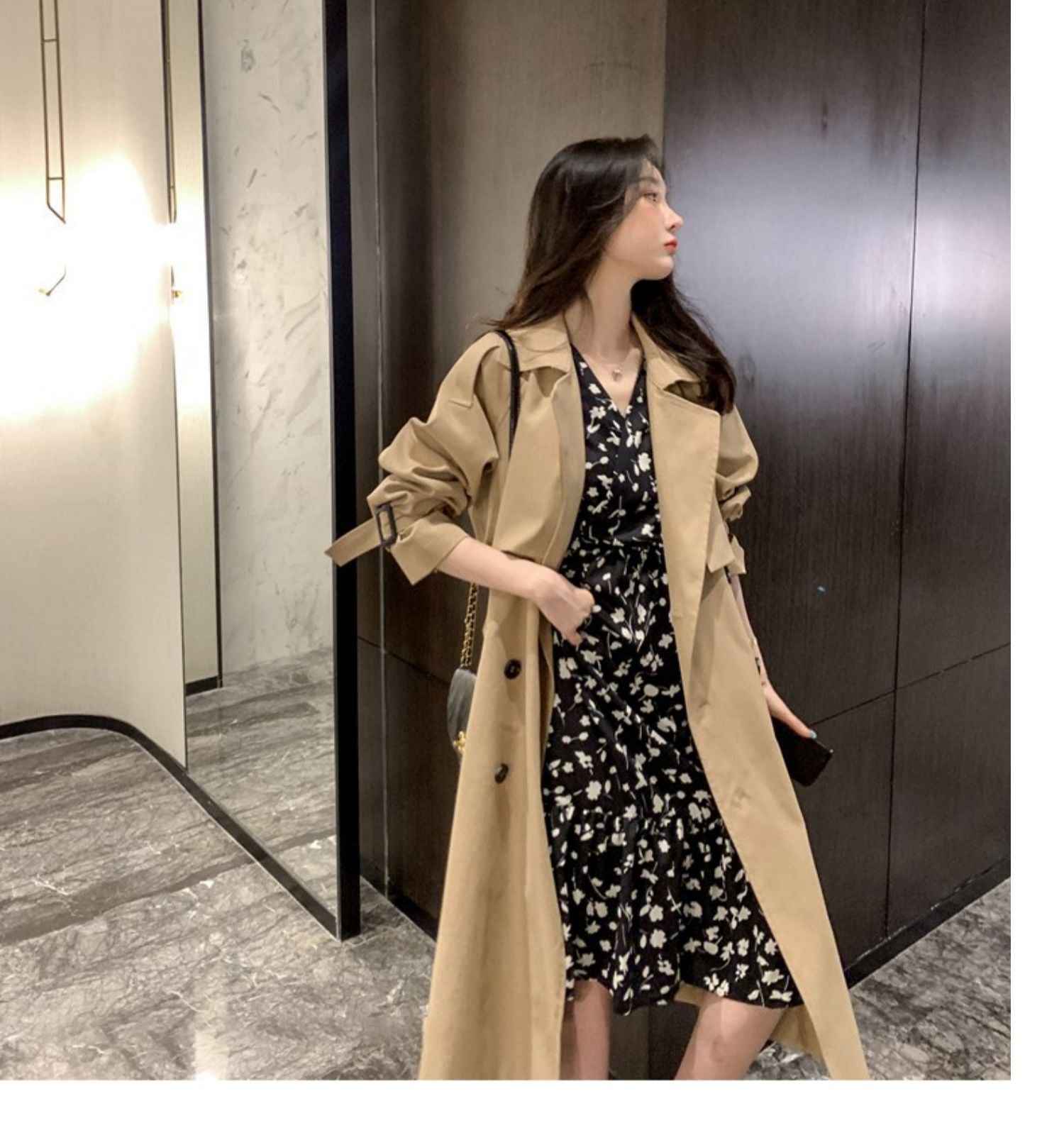 ANNA - Aantrekkelijke all-weather look - Herfstklassieker voor dames: double-breasted lange trenchcoat met riem