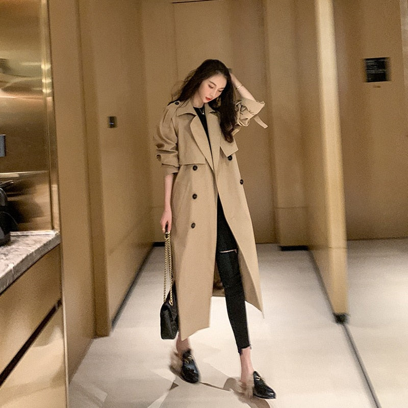 ANNA - Aantrekkelijke all-weather look - Herfstklassieker voor dames: double-breasted lange trenchcoat met riem