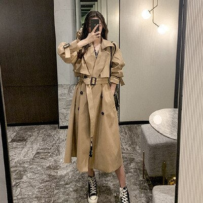 ANNA - Aantrekkelijke all-weather look - Herfstklassieker voor dames: double-breasted lange trenchcoat met riem