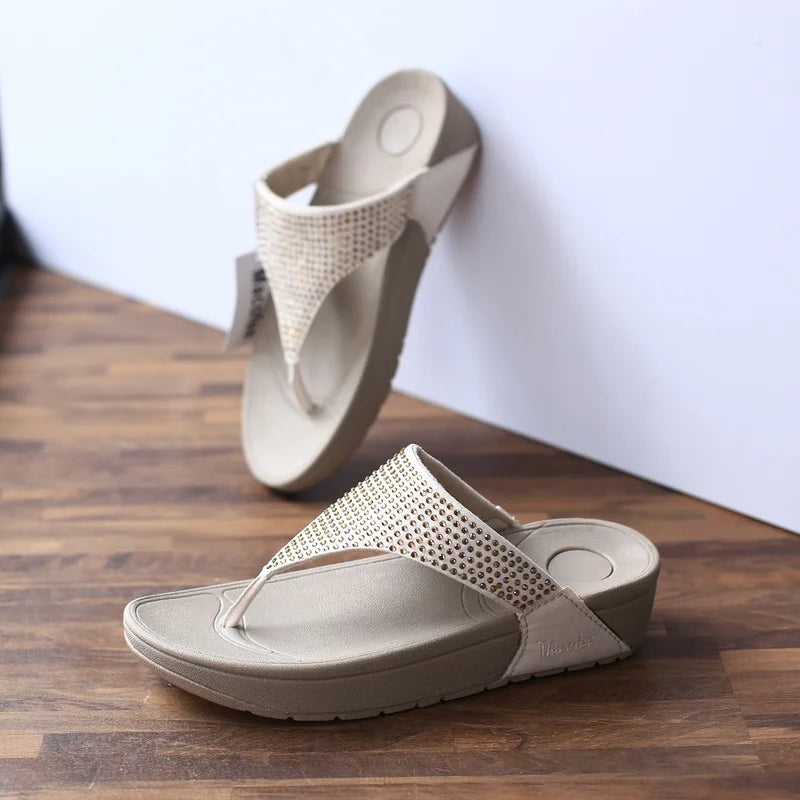 WILMA - Zomerslippers met strass en plateauzool voor dames