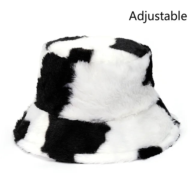 Jasmijn - Winterkoe Luipaard nepbont buckethat