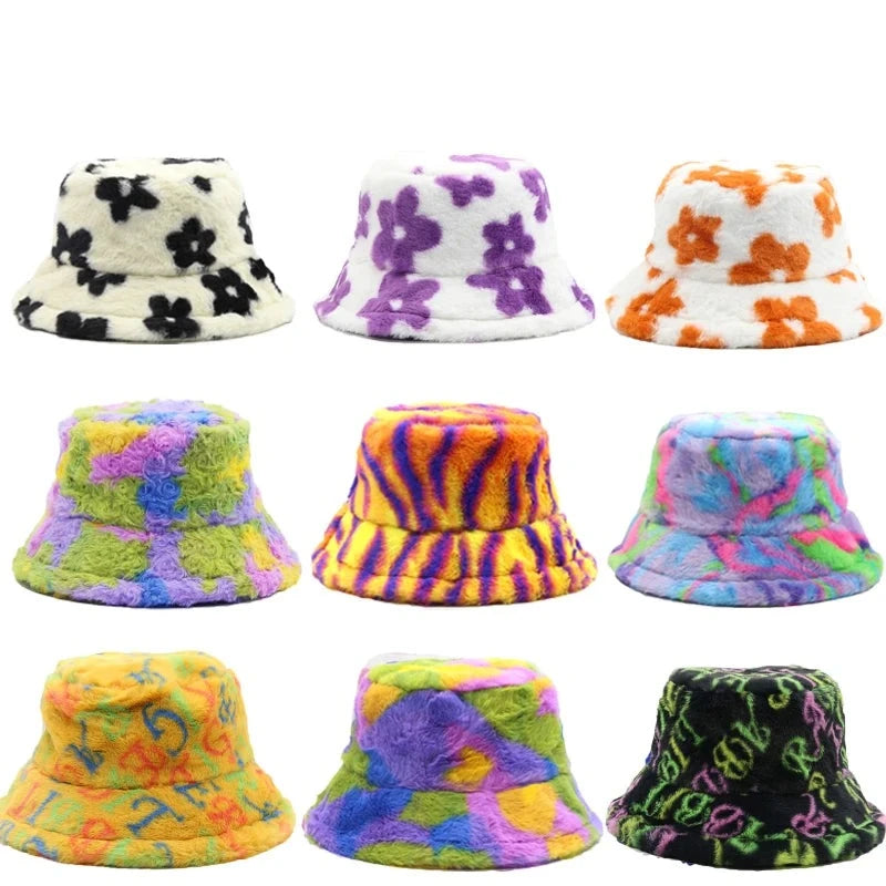 Jasmijn - Winterkoe Luipaard nepbont buckethat