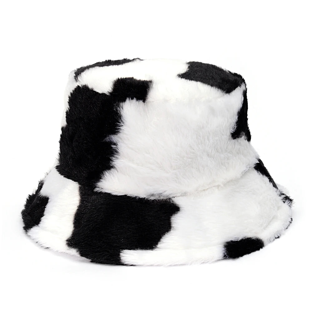Jasmijn - Winterkoe Luipaard nepbont buckethat