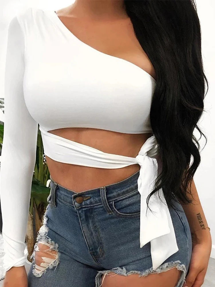 Ilse - Dames Crop Top met één schouder, strakke pasvorm en lange mouwen, met strikceintuur in de taille