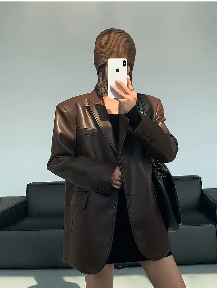 PETRONELLA - Dames Bruin losvallende enkele rij casual PU-leren blazer met lange mouwen