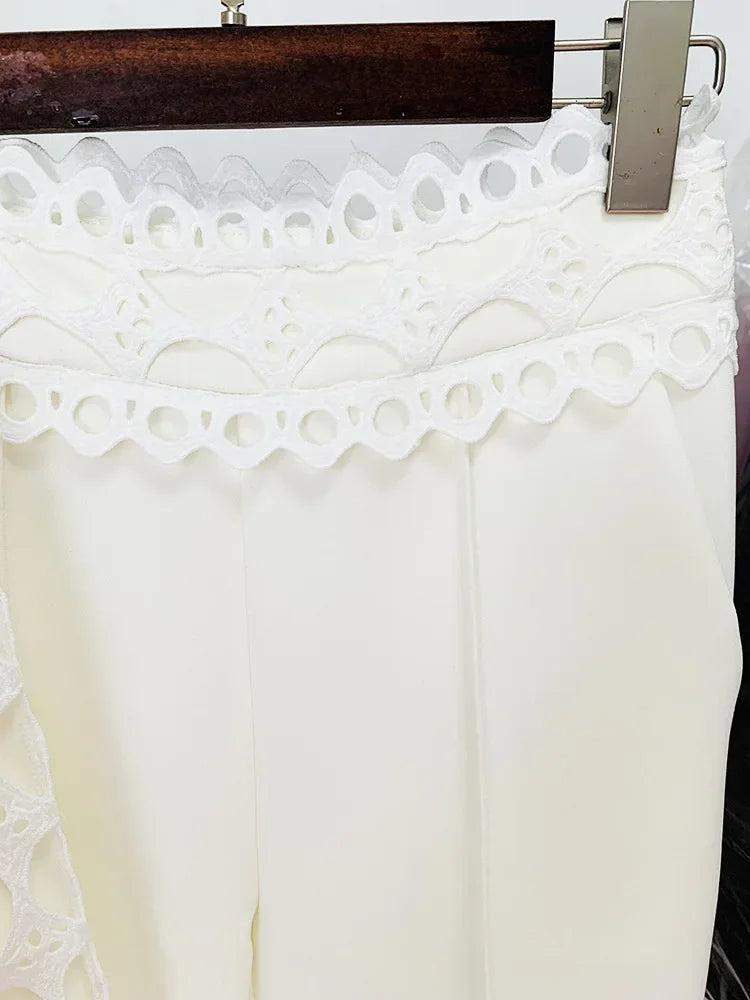 Giada - Elegant vrouwen pak met opengewerkte kanten trompetmouwen blouse en broek