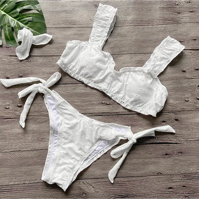 MARGO - Bikini Set met Ruches in effen kleur - Draadloos, lage taille