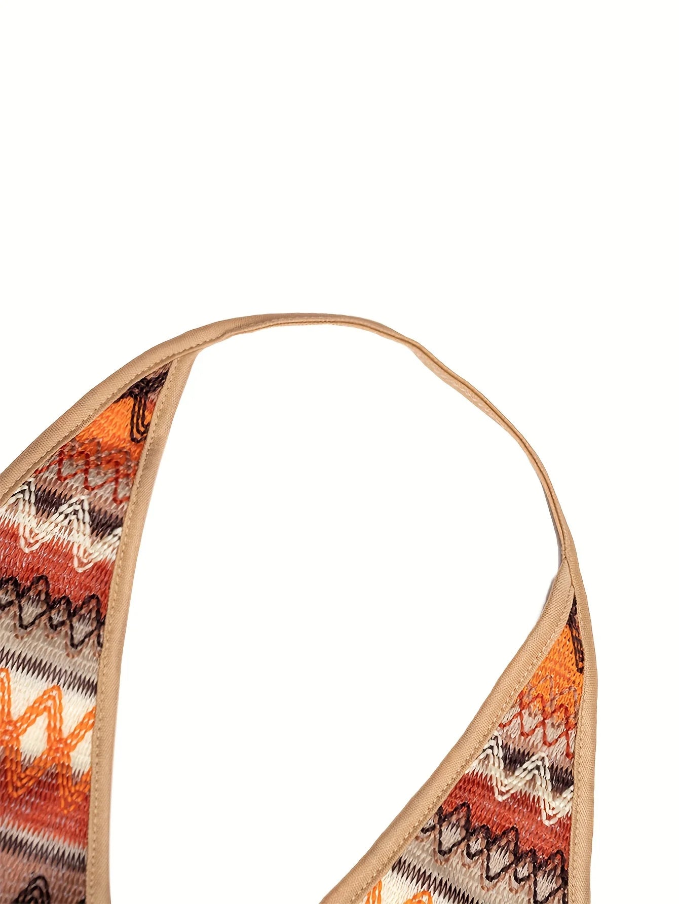 Lieke - Crop top met tribal print en halternek