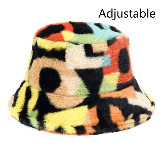 Jasmijn - Winterkoe Luipaard nepbont buckethat