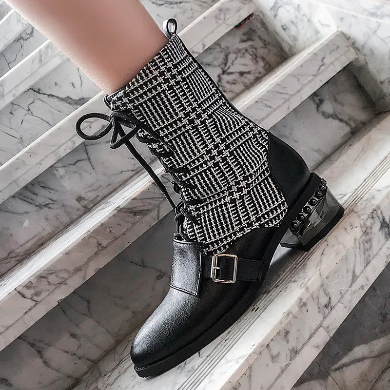 Saffron - WhiteTrendy Vrouwen Lace-Up Enkellaarsjes