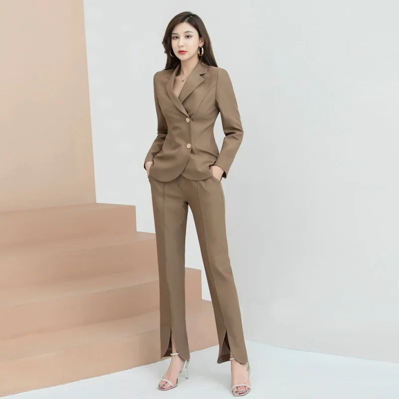 Aziza - Elegant wit damespak