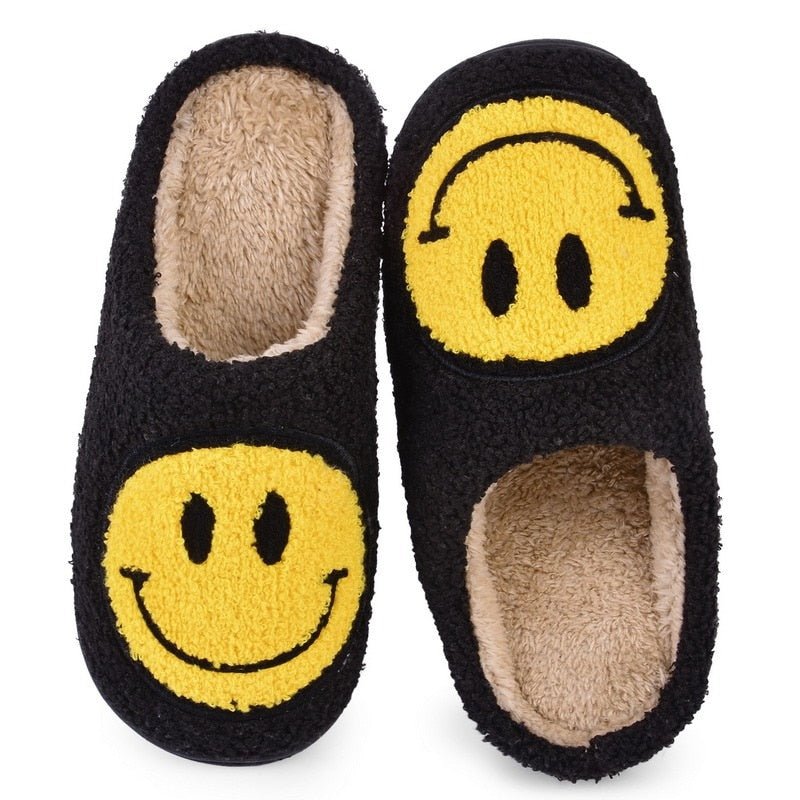 LENI - Gezellige pantoffels met een groot smileypatroon van imitatiebont